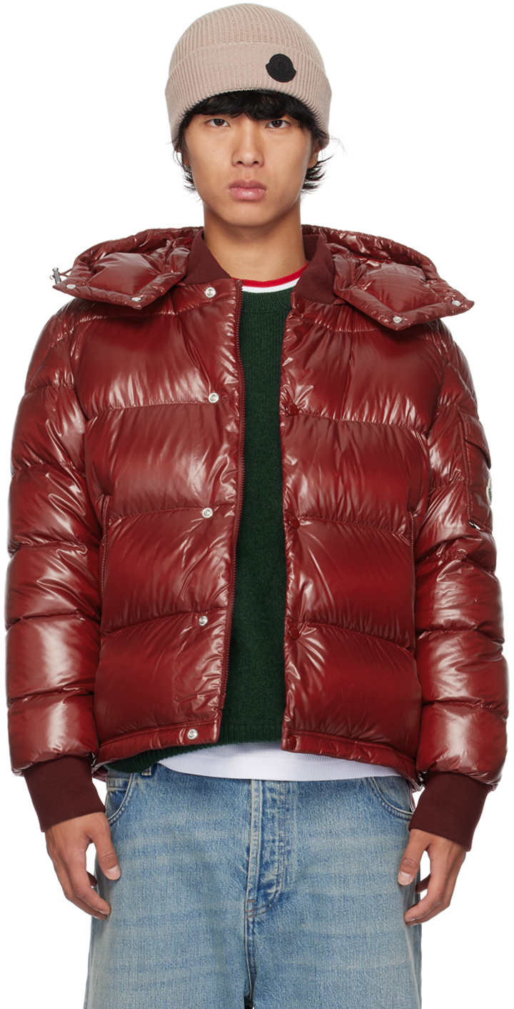 Красный пуховик Maljasset Moncler
Красный пуховик Maljasset Moncler
