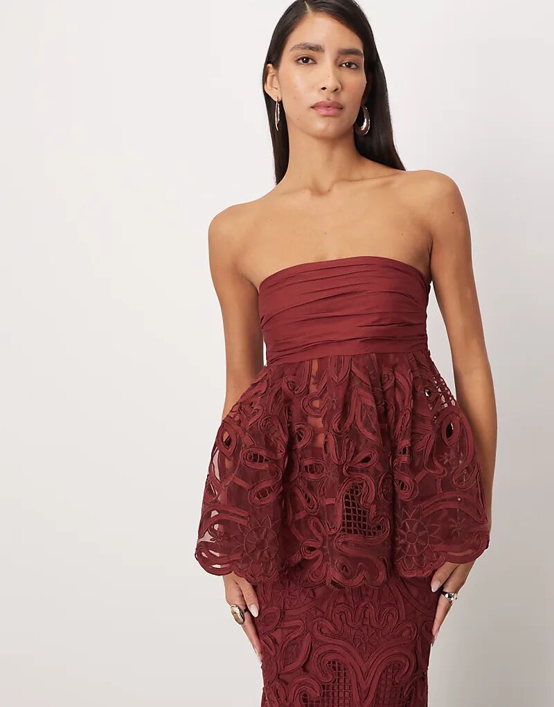 Комбинированный топ-бандо цвета Мерло с завязками на спине ARRANGE Cornelli
Комбинированный топ-бандо цвета Мерло с завязками на спине ARRANGE Cornelli