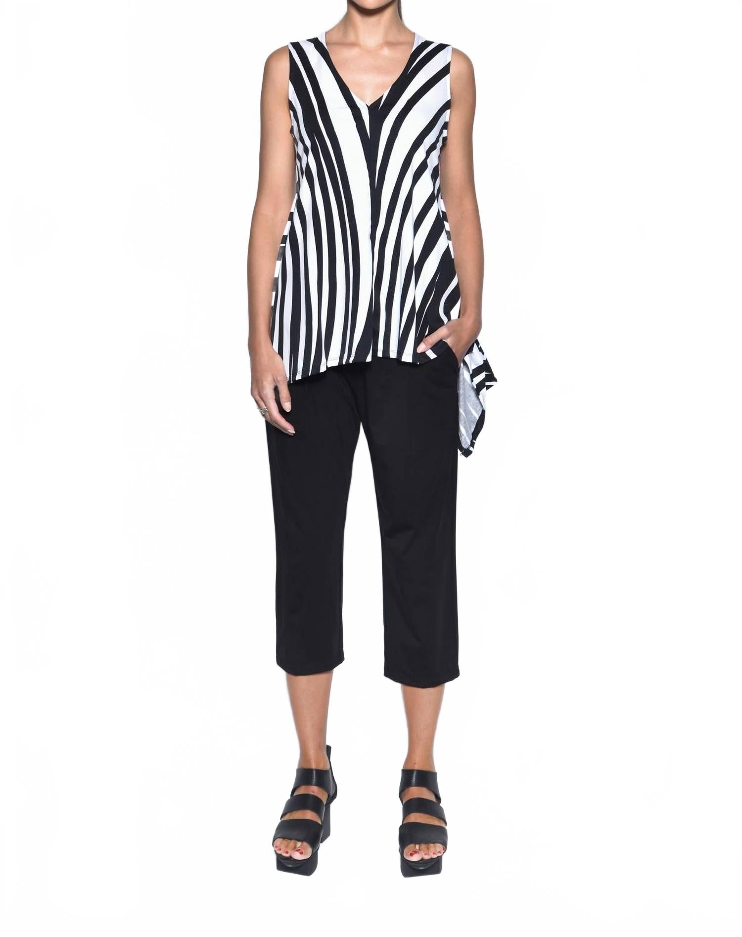 Топ Irene без рукавов в спиральном узоре/spiral Simply Mila, Spiral/Spiral
Топ Irene без рукавов в спиральном узоре/spiral Simply Mila, Spiral/Spiral