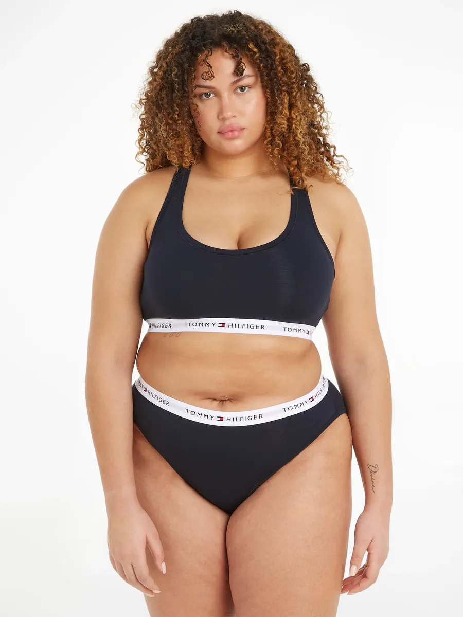 Спортивное бюстье Tommy Hilfiger Underwear с надписью TH на поясе под грудью, синий
Спортивное бюстье Tommy Hilfiger Underwear с надписью TH на поясе под грудью, синий