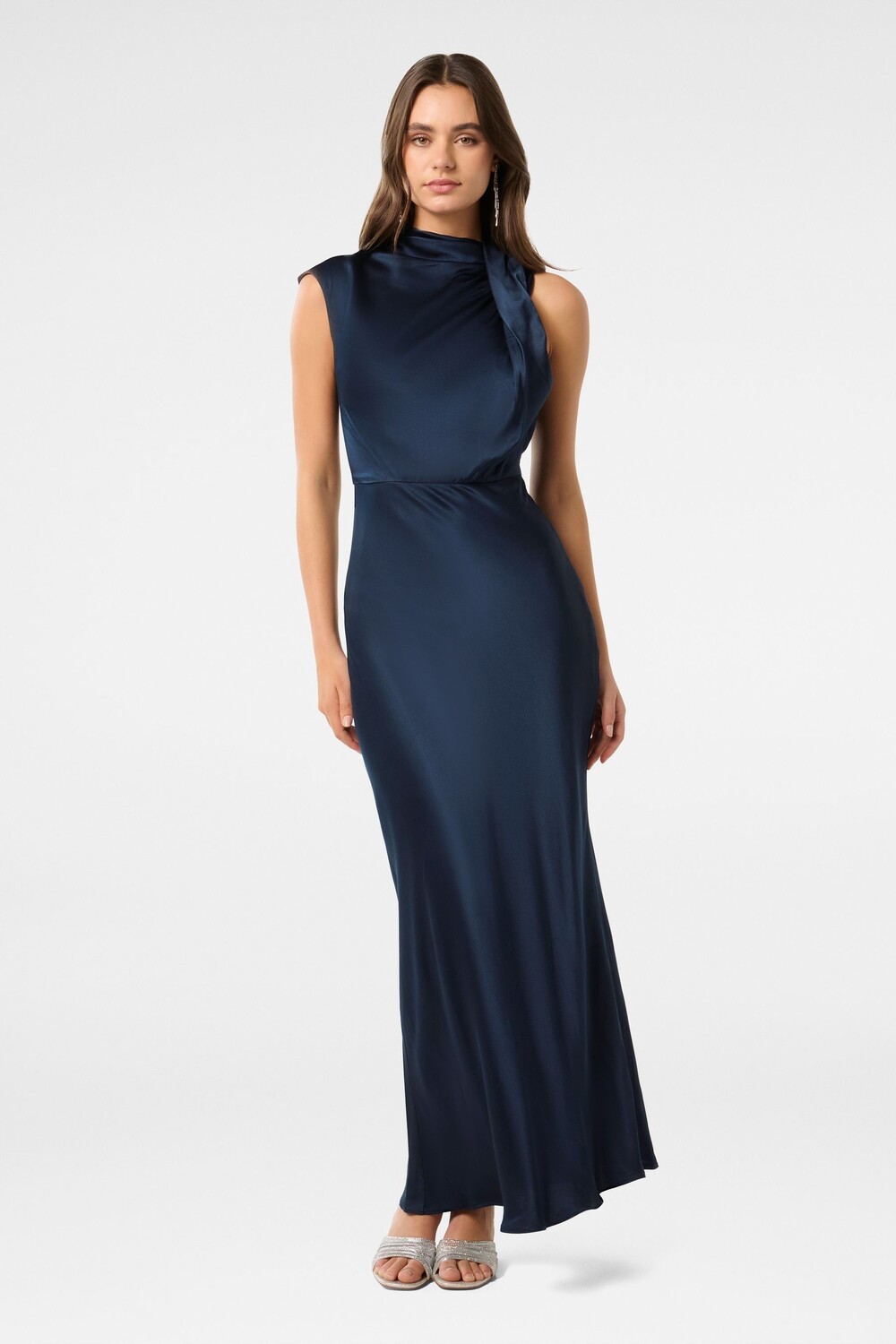Длинное атласное платье Sienna с высоким воротом Forever New, синий
Длинное атласное платье Sienna с высоким воротом Forever New, синий
