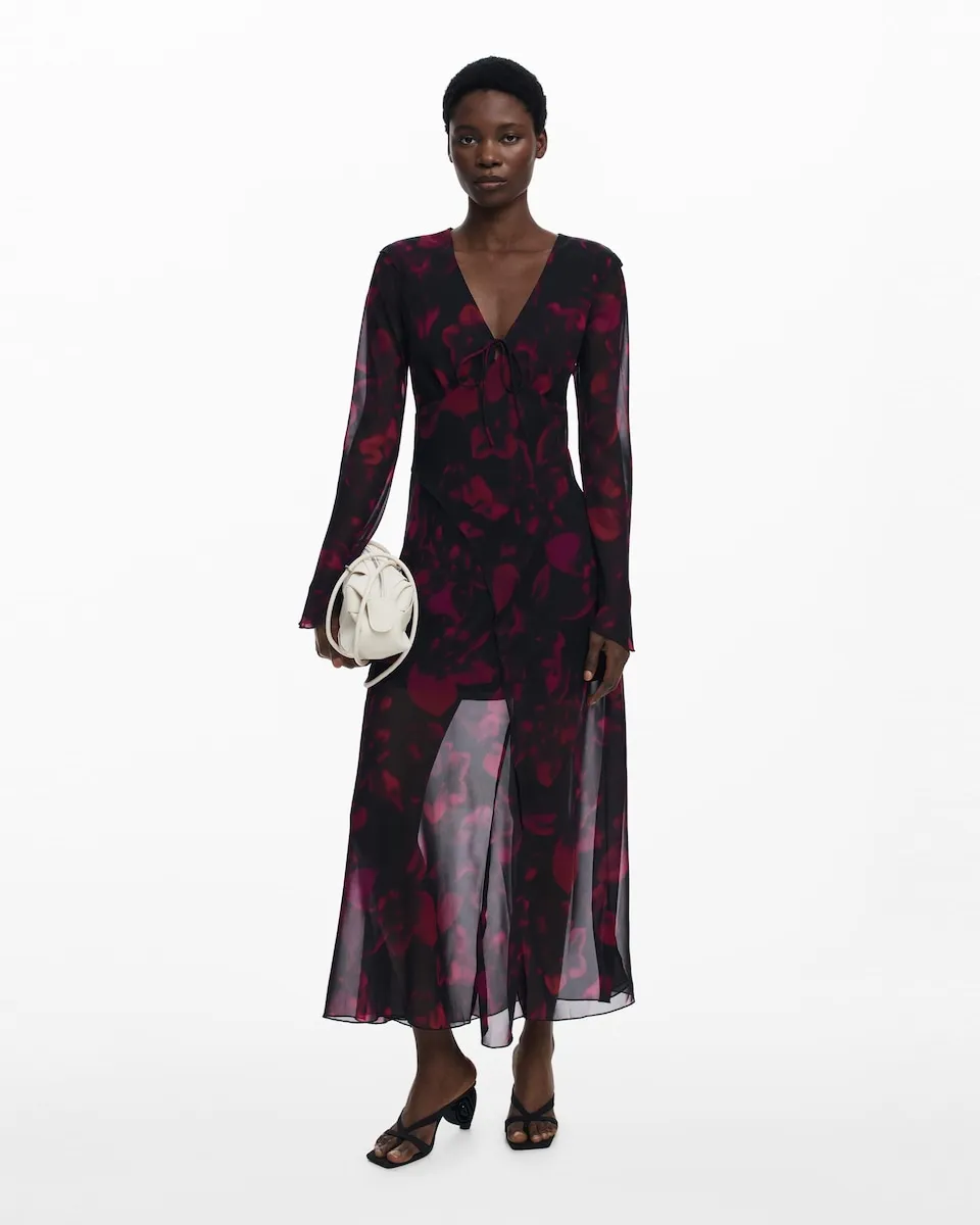 Длинное летящее платье с цветочным узором Desigual, черный/красный
Длинное летящее платье с цветочным узором Desigual, черный/красный