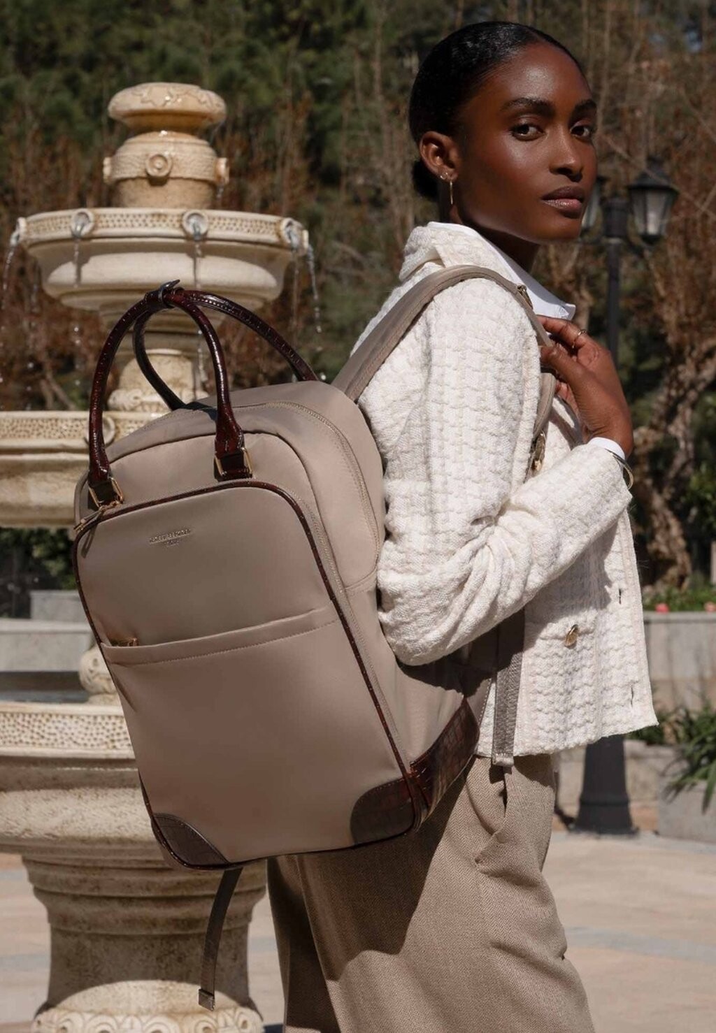 Рюкзак Isabel Bernard, серо-коричневый
Рюкзак Isabel Bernard, серо-коричневый