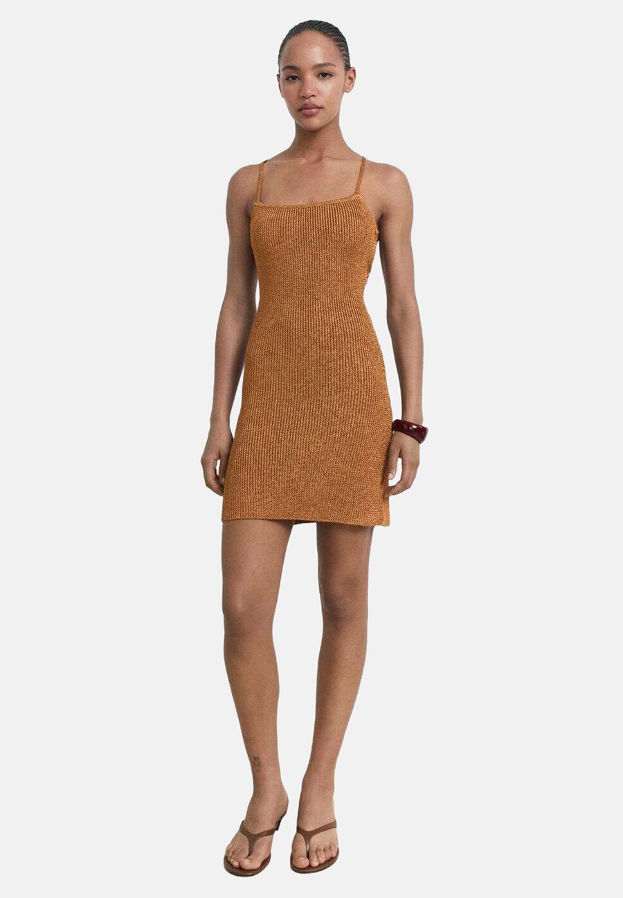 Платье Mango Jumper dress, Copper
Платье Mango Jumper dress, Copper