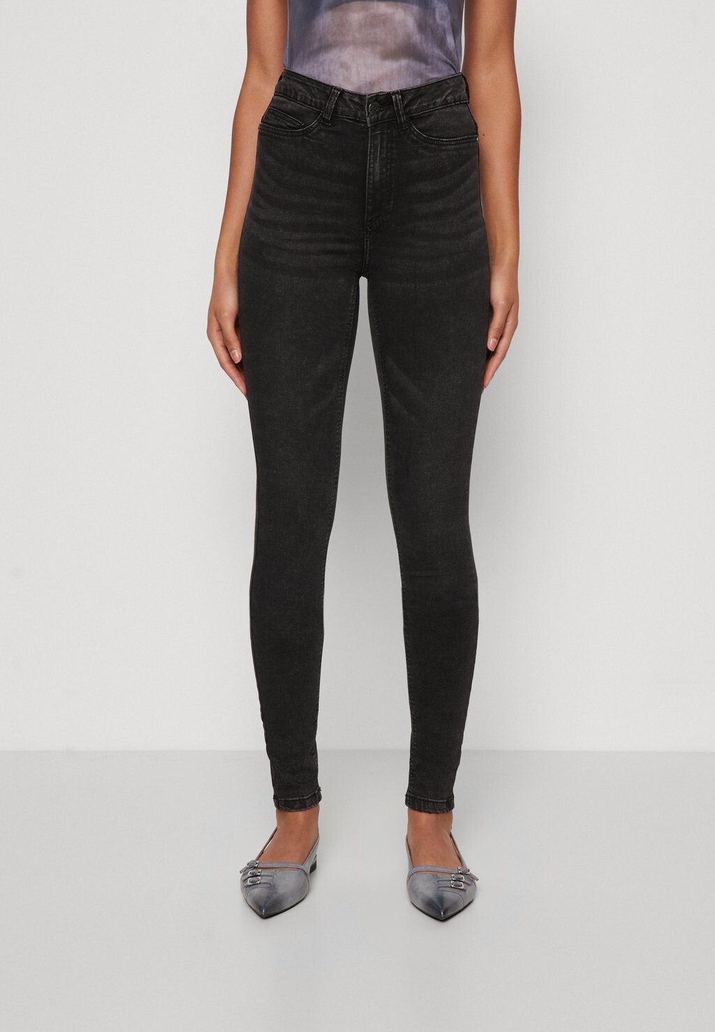 Джинсы Skinny Fit NMCALLIE Noisy May, цвет black 
Джинсы Skinny Fit NMCALLIE Noisy May, цвет black