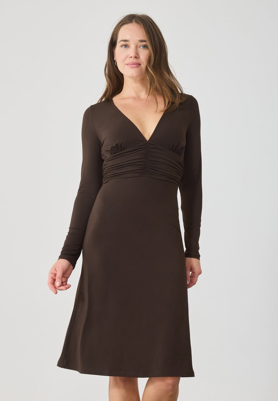 Платье Anna Field Jersey dress, Brown/Dark Brown
Платье Anna Field Jersey dress, Brown/Dark Brown