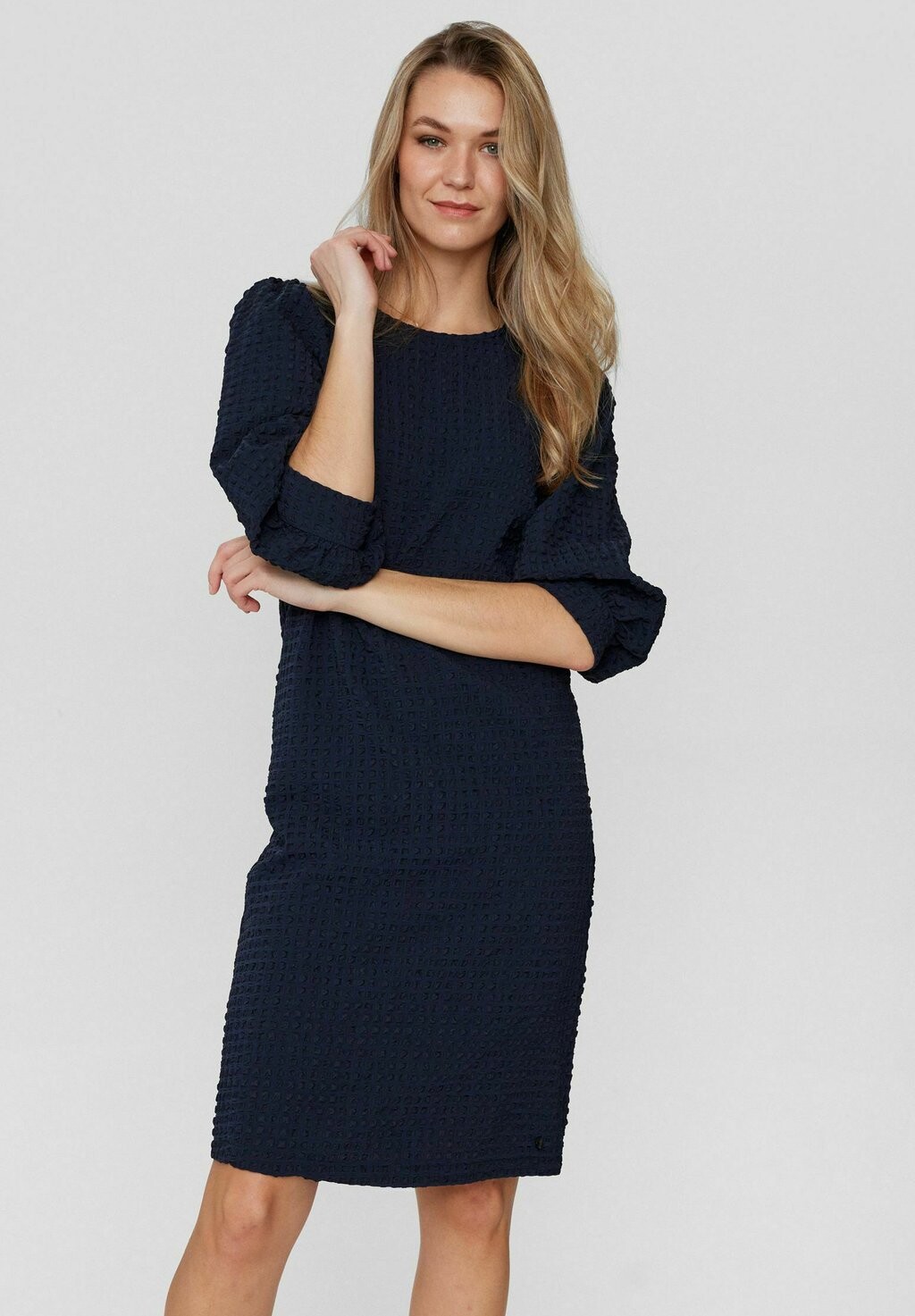 Повседневное платье NUVILJE O-NECK Nümph, цвет dark sapphire
Повседневное платье NUVILJE O-NECK Nümph, цвет dark sapphire