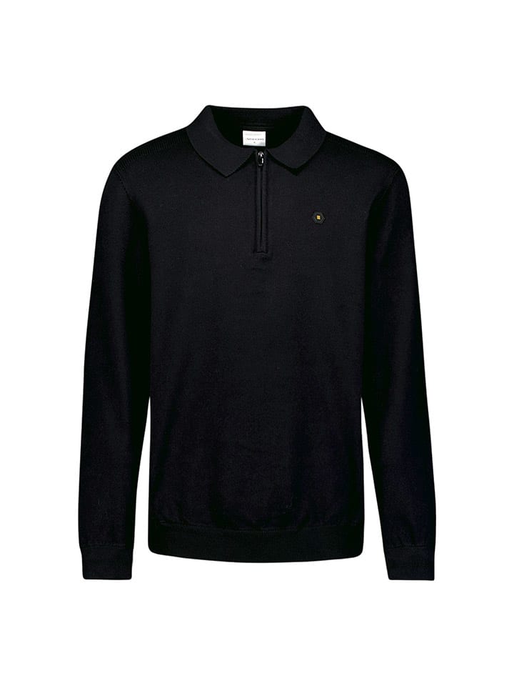 Свитер черного цвета No Excess
Свитер черного цвета No Excess