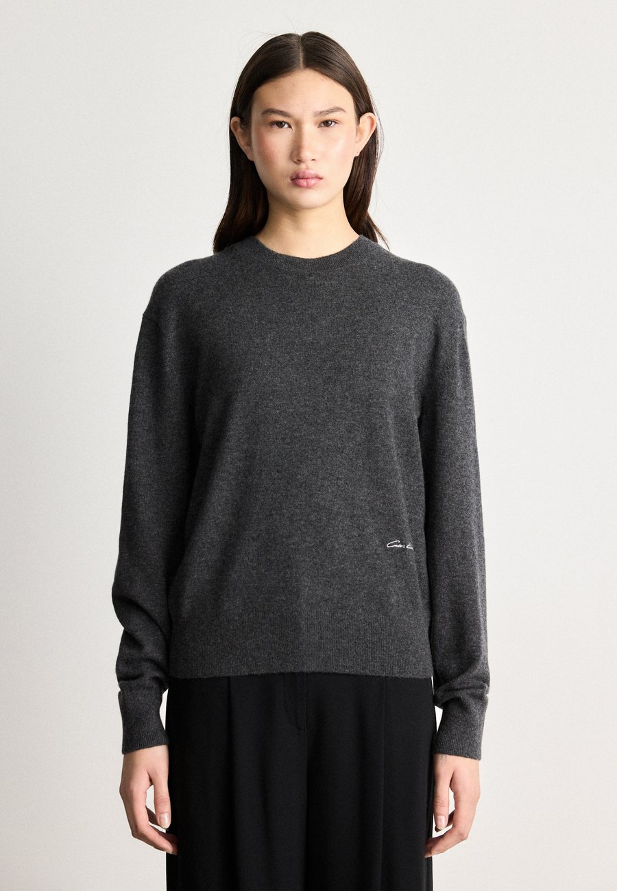Джемпер Calvin Klein Jumper, Charcoal Grey Heather/Grey
Джемпер Calvin Klein Jumper, Charcoal Grey Heather/Grey
