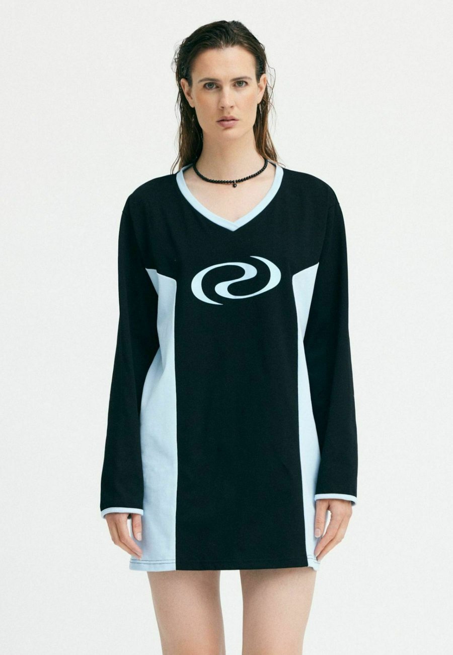 Топ Résumé Long sleeved top, Black
Топ Résumé Long sleeved top, Black