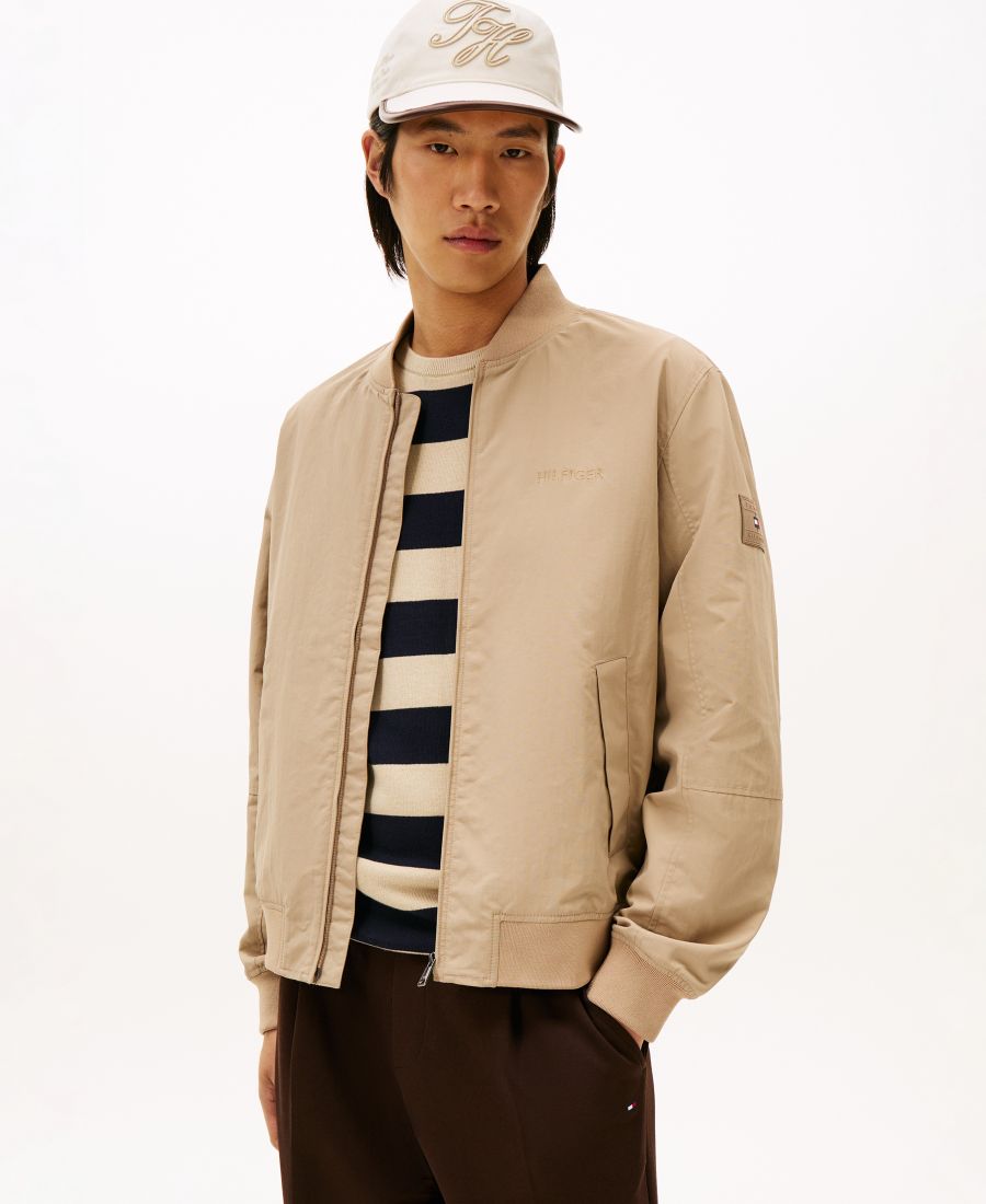 Мужская куртка-бомбер Regatta, стандартного кроя Tommy Hilfiger, Coastal Taupe
Мужская куртка-бомбер Regatta, стандартного кроя Tommy Hilfiger, Coastal Taupe