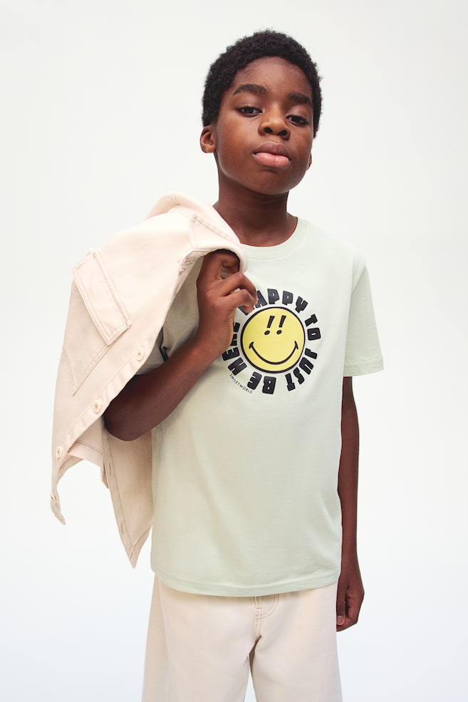 Футболка с принтом H&M, мультиколор
Футболка с принтом H&M, мультиколор