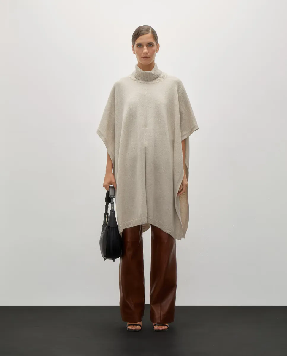 Женская вязаная кофта с высоким воротником Woman Limited El Corte Inglés, цвет 120 Crudo
Женская вязаная кофта с высоким воротником Woman Limited El Corte Inglés, цвет 120 Crudo