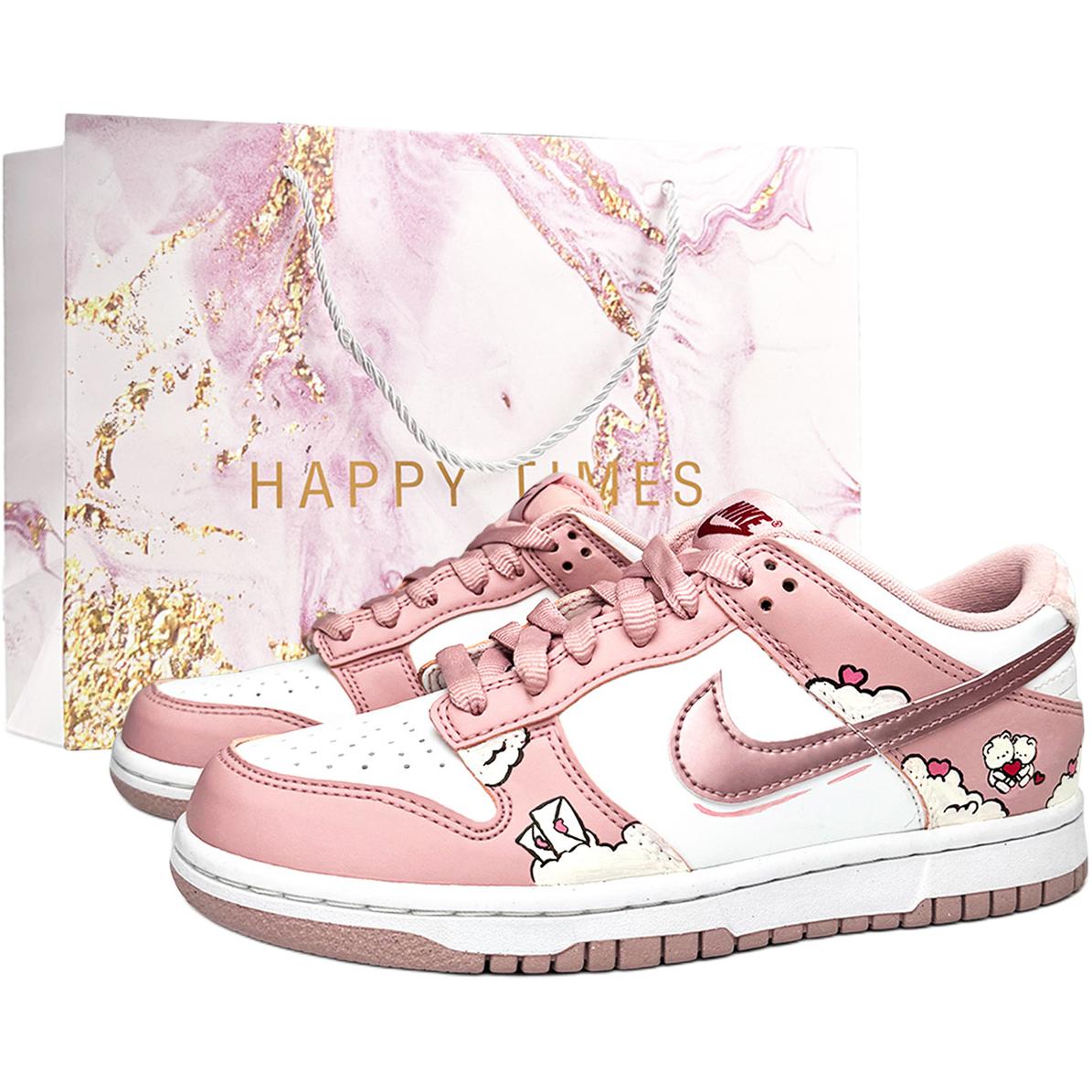 Nike Кроссовки для скейтбординга Dunk Sweet Partner Abrasion Resistant Low top детские бело-розовые Unisex
Nike Кроссовки для скейтбординга Dunk Sweet Partner Abrasion Resistant Low top детские бело-розовые Unisex
