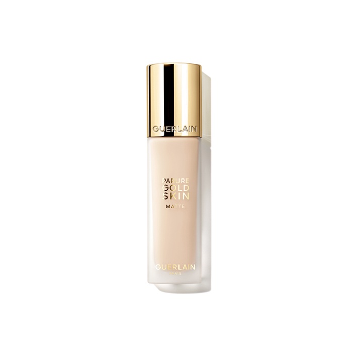 GUERLAIN Gold Diamond Matte Version Долгоиграющий жидкий тональный крем с эффектом матовости и контролем жирного блеска, без переноса, 35 мл
GUERLAIN Gold Diamond Matte Version Долгоиграющий жидкий тональный крем с эффектом матовости и контролем жирного блеска, без переноса, 35 мл