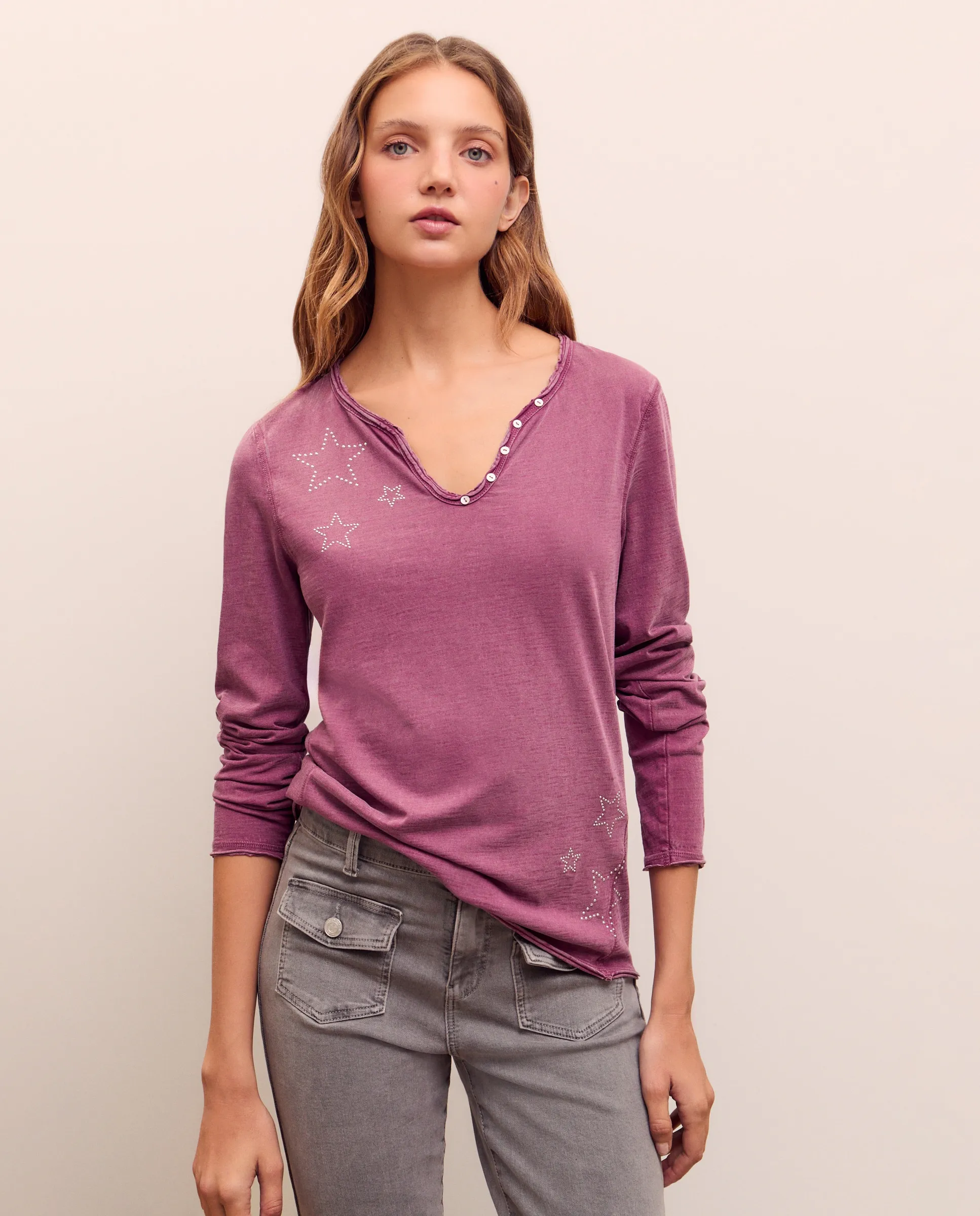 Женская блузка с длинными рукавами и воротником на пуговицах Green Coast, сливовый
Женская блузка с длинными рукавами и воротником на пуговицах Green Coast, сливовый