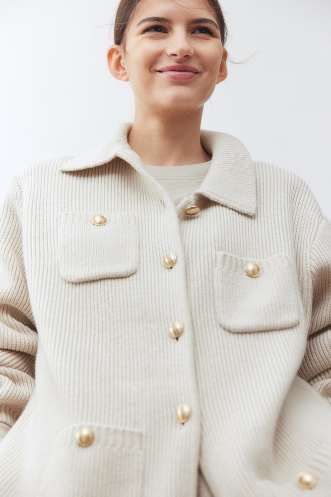 Кардиган из шерсти в рубчик H&M, бежевый
Кардиган из шерсти в рубчик H&M, бежевый