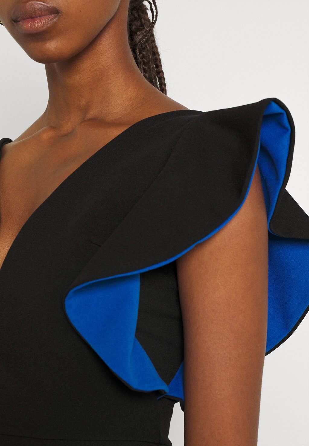 Коктейльное платье / Вечернее платье V Neck Ruffle Sleeve Midi Dress WAL G, черный 
Коктейльное платье / Вечернее платье V Neck Ruffle Sleeve Midi Dress WAL G, черный