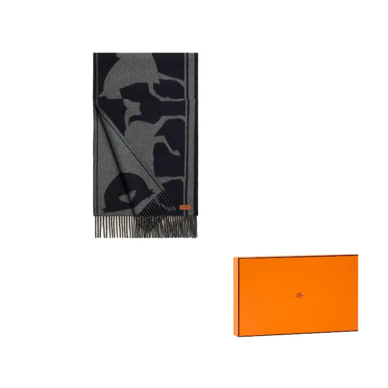 HERMES Кашемировый вязаный шарф унисекс тёмно-серый, Dark Gray
HERMES Кашемировый вязаный шарф унисекс тёмно-серый, Dark Gray