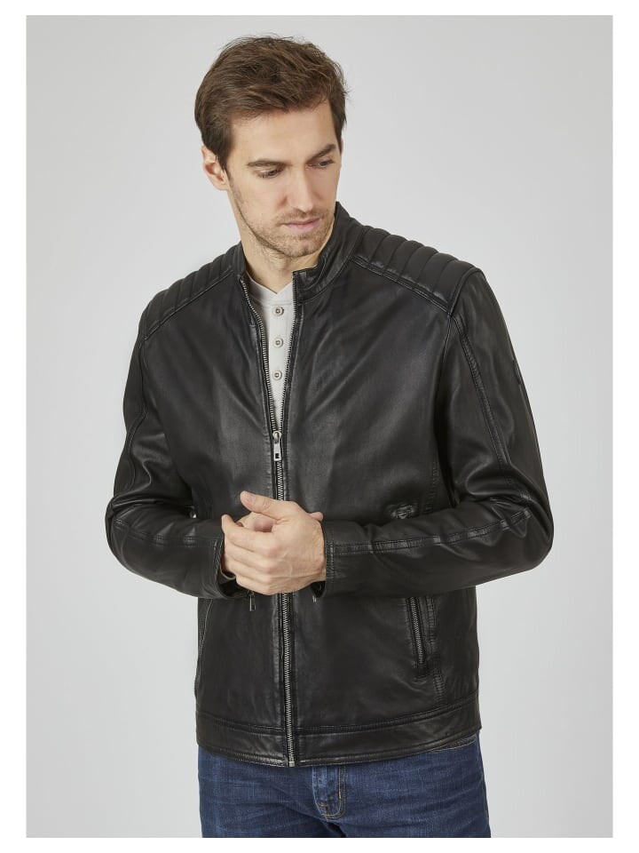 Кожаная куртка Bugatti, черный
Кожаная куртка Bugatti, черный