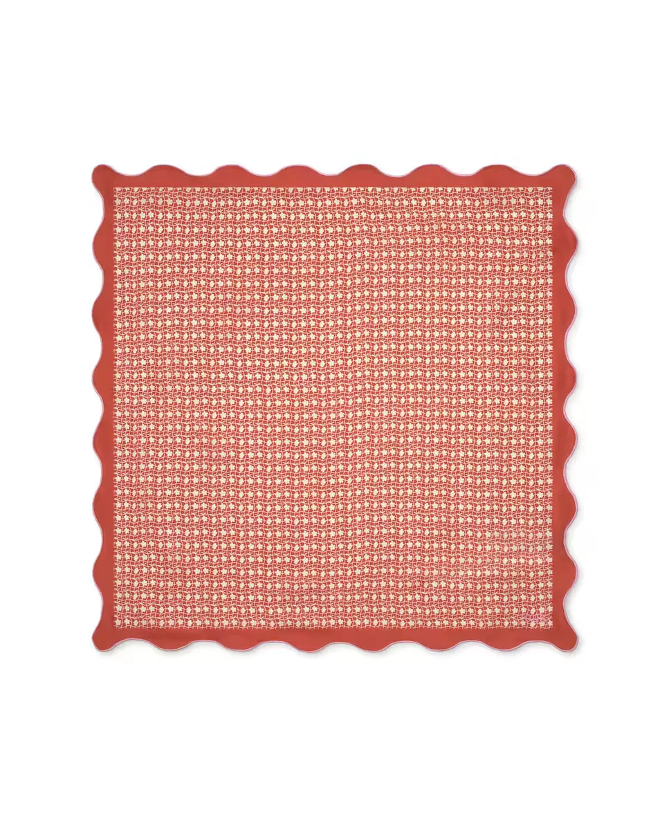 Женский платок Mini Daisy квадратный с цветами Tous, оранжевый
Женский платок Mini Daisy квадратный с цветами Tous, оранжевый