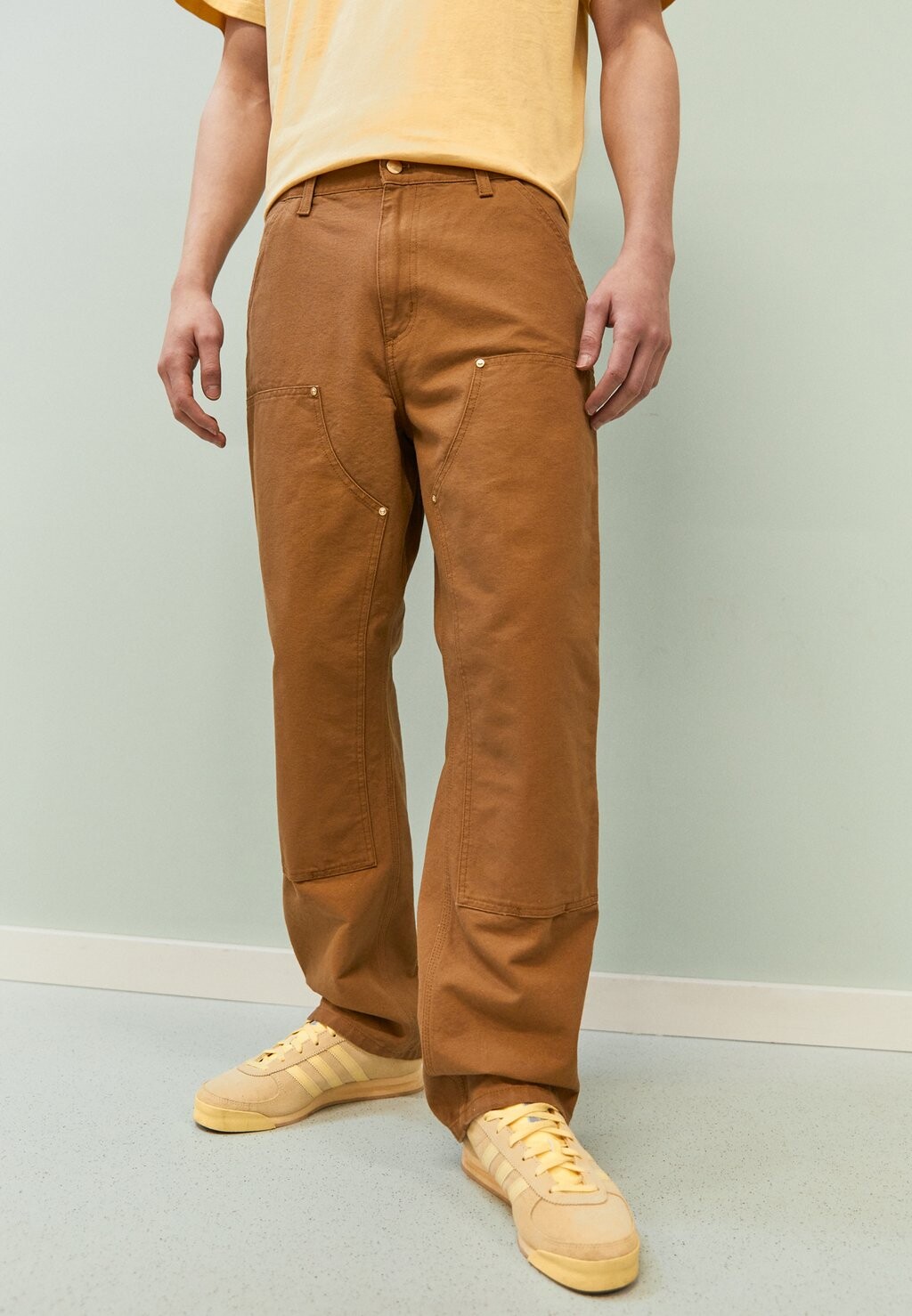 Брюки Double Knee Pant Carhartt WIP, цвет hamilton brown rinsed
Брюки Double Knee Pant Carhartt WIP, цвет hamilton brown rinsed