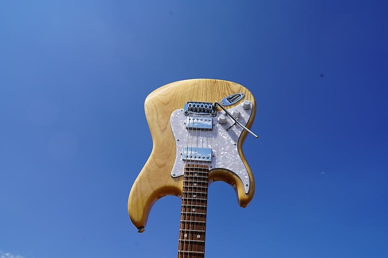 Электрогитара G&L USA Legacy HH Natural Gloss Left Handed 6-String Electric Guitar w/ Black Tolex Case 
Электрогитара G&L USA Legacy HH Natural Gloss Left Handed 6-String Electric Guitar w/ Black Tolex Case