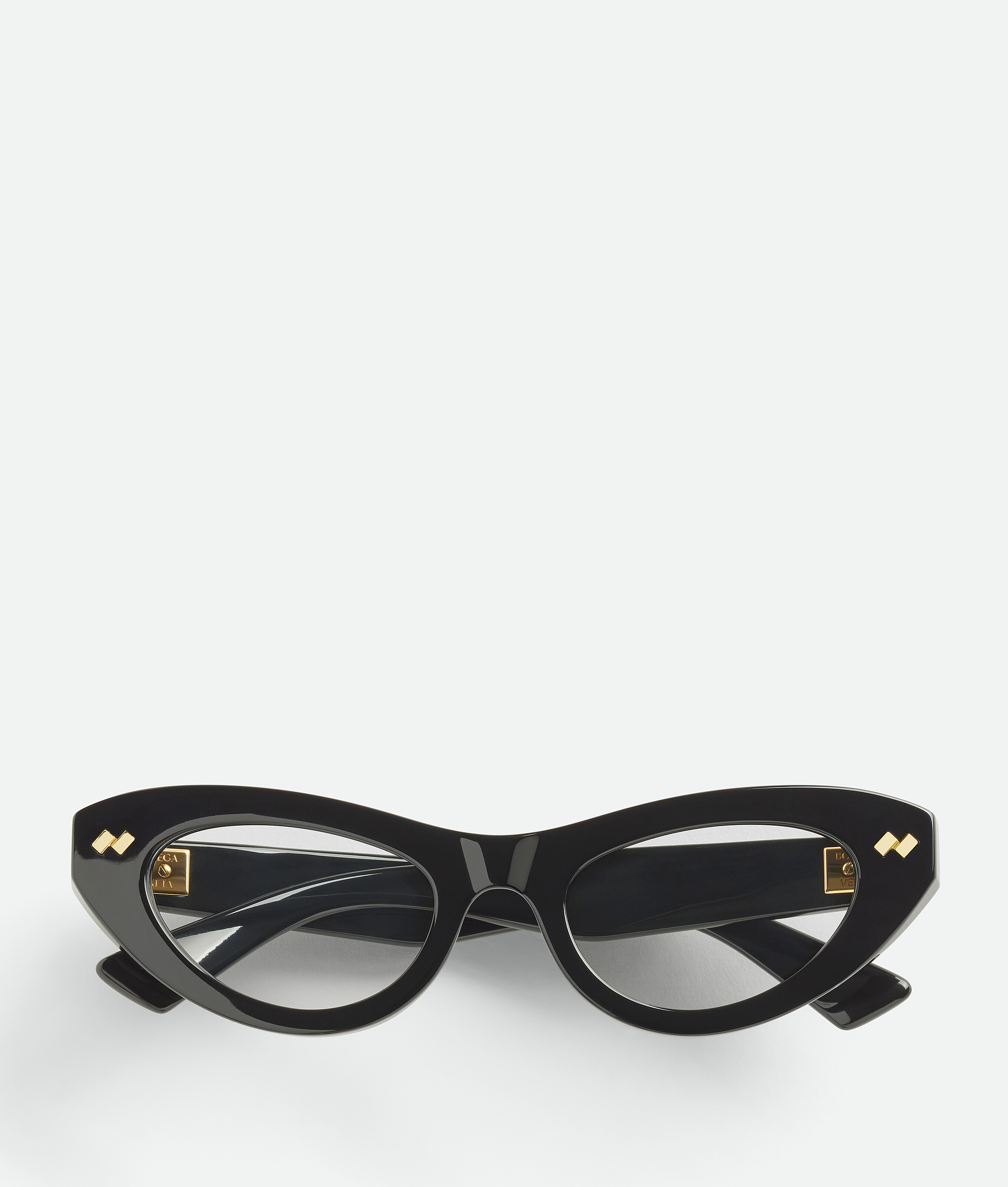 Dizzy cat eye eyeglasses BOTTEGA VENETA, черный/прозрачный
Dizzy cat eye eyeglasses BOTTEGA VENETA, черный/прозрачный