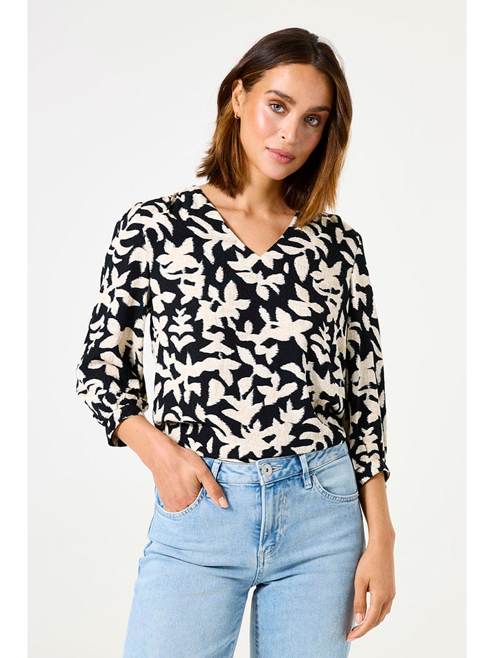 Черно-белая блузка Garcia
Черно-белая блузка Garcia