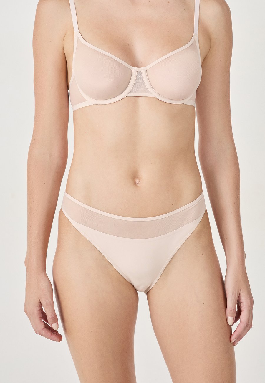 Брифы Etam PURE MESH, Linen/Sand
Брифы Etam PURE MESH, Linen/Sand