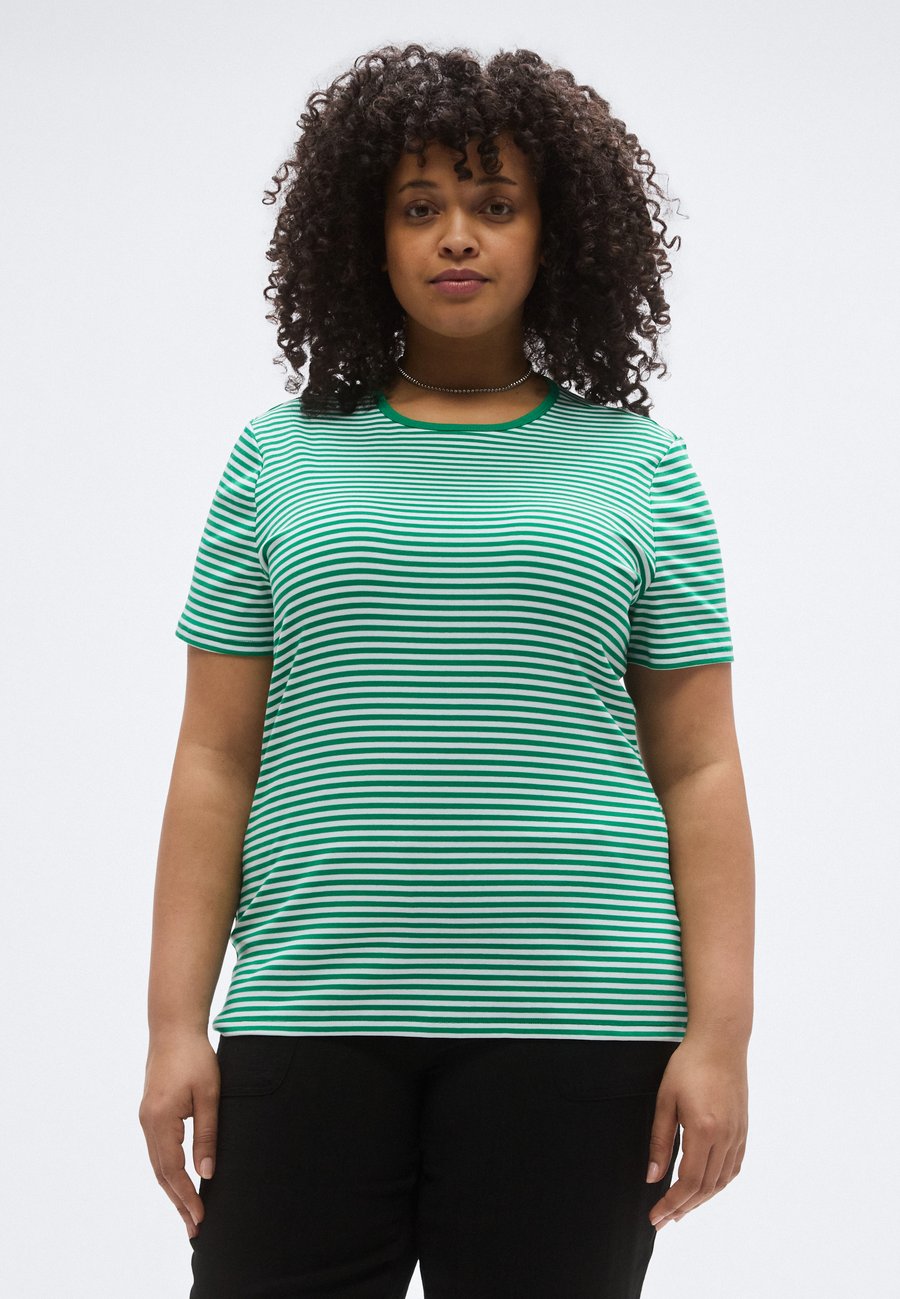 Футболка Lauren Ralph Lauren Woman ALLI SHORT SLEEVE, Stem/White/Green, Белый, Футболка Lauren Ralph Lauren Woman ALLI SHORT SLEEVE, Stem/White/Green
Футболка Lauren Ralph Lauren Woman ALLI SHORT SLEEVE, Stem/White/Green, Белый, Футболка Lauren Ralph Lauren Woman ALLI SHORT SLEEVE, Stem/White/Green