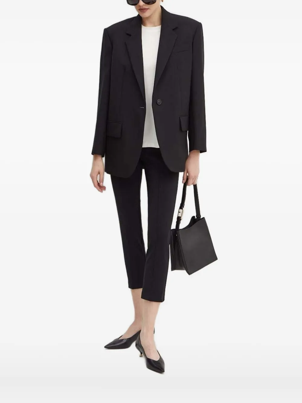 Топ с объемными плечами и нагрудным карманом Custommade, нейтральный
Топ с объемными плечами и нагрудным карманом Custommade, нейтральный