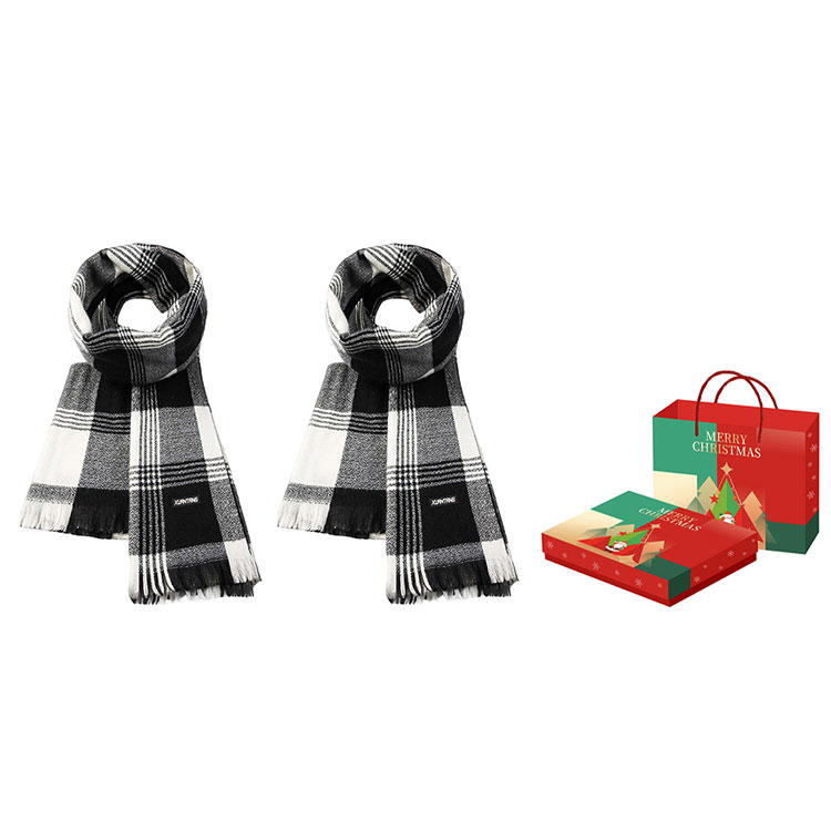 Вязаный шарф унисекс, Black+Black, Christmas Holiday Box
Вязаный шарф унисекс, Black+Black, Christmas Holiday Box