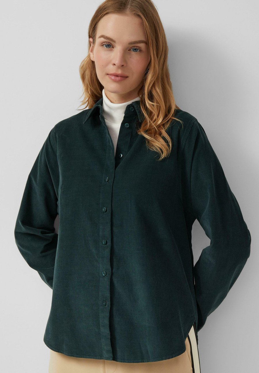 Блуза s.Oliver MIT HEMDKRAGEN, Petrol/Teal
Блуза s.Oliver MIT HEMDKRAGEN, Petrol/Teal