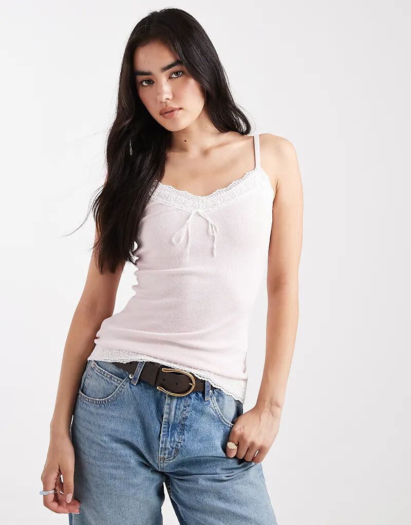 Топ Hollister Y2K с кружевной отделкой и ажурными бретельками розового цвета
Топ Hollister Y2K с кружевной отделкой и ажурными бретельками розового цвета