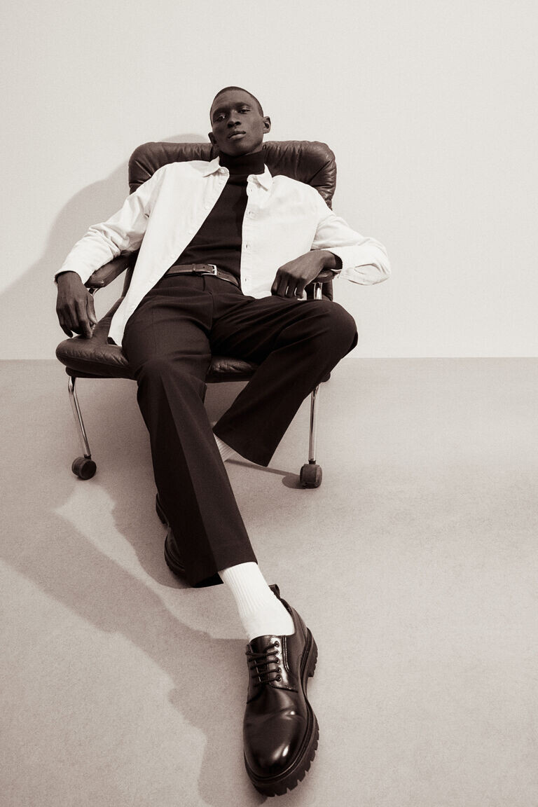 Вельветовая рубашка стандартного кроя H&M, бежевый
Вельветовая рубашка стандартного кроя H&M, бежевый