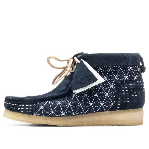 Кроссовки wallabee boots 'navy shashiko' Clarks, синий
Кроссовки wallabee boots 'navy shashiko' Clarks, синий