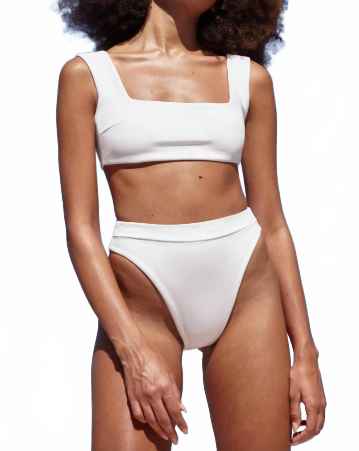 Винтажные шорты-бикини из крепа в цвете слоновой кости Haight
Винтажные шорты-бикини из крепа в цвете слоновой кости Haight