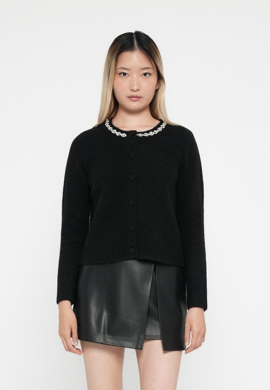 Кардиган ONLY ONLVIVA O NECK BLING CARDI , Black /Anthracite
Кардиган ONLY ONLVIVA O NECK BLING CARDI , Black /Anthracite