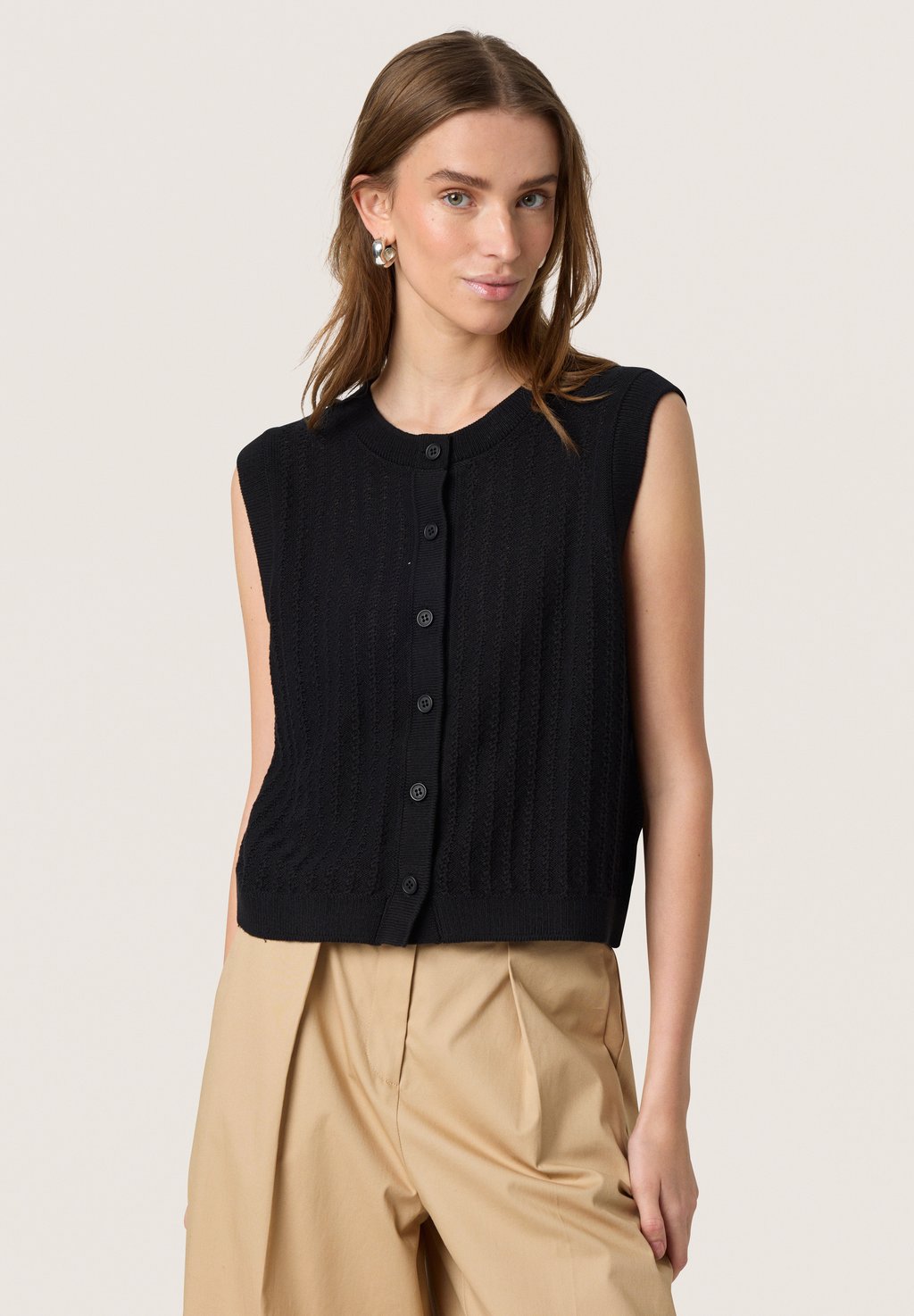 Жилет SUSANNA Soaked in Luxury, черный
Жилет SUSANNA Soaked in Luxury, черный