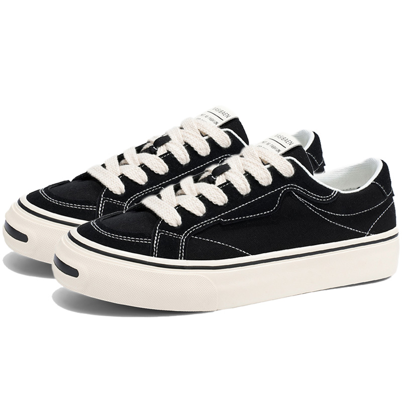 Medd Мужские низкие кеды из холста черные, цвет Black
Medd Мужские низкие кеды из холста черные, цвет Black