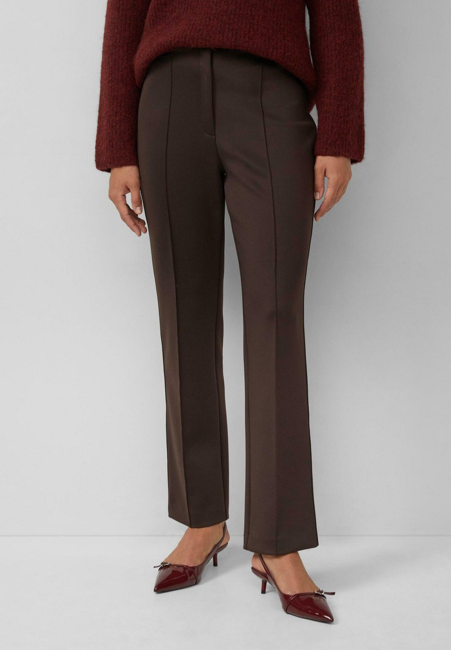 Брюки s.Oliver Trousers, Dunkelbraun/Brown
Брюки s.Oliver Trousers, Dunkelbraun/Brown