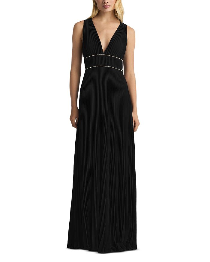 Платье с V-образным вырезом и плиссировкой St. John, черный
Платье с V-образным вырезом и плиссировкой St. John, черный