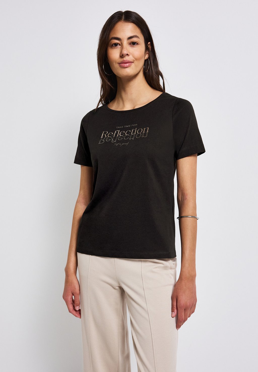 Футболка с принтом MIT FOLIENWORDING Street One, черный
Футболка с принтом MIT FOLIENWORDING Street One, черный