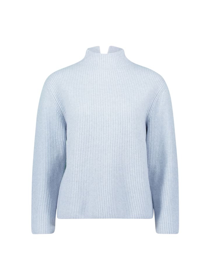 Вязаный свитер с воротником-стойкой в цвете светло-голубой меланж Zero
Вязаный свитер с воротником-стойкой в цвете светло-голубой меланж Zero