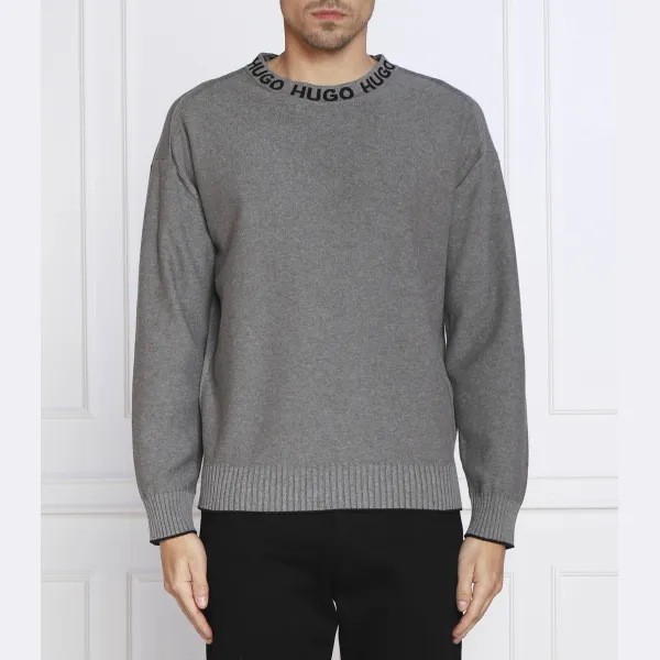 Серый свитер обычного кроя Hugo, серый
Серый свитер обычного кроя Hugo, серый