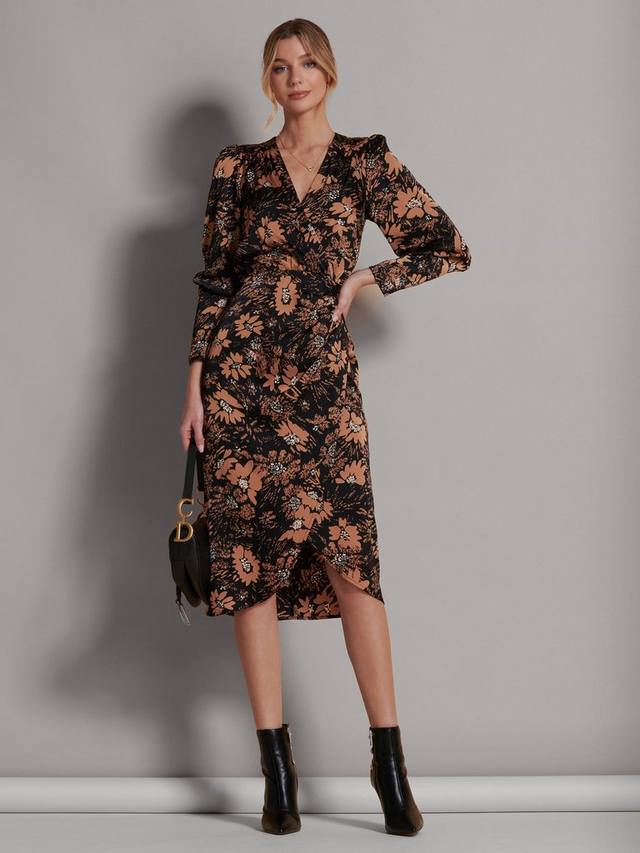 Платье-миди приталенного силуэта с абстрактным цветочным принтом Jolie Moi, Brown Floral
Платье-миди приталенного силуэта с абстрактным цветочным принтом Jolie Moi, Brown Floral