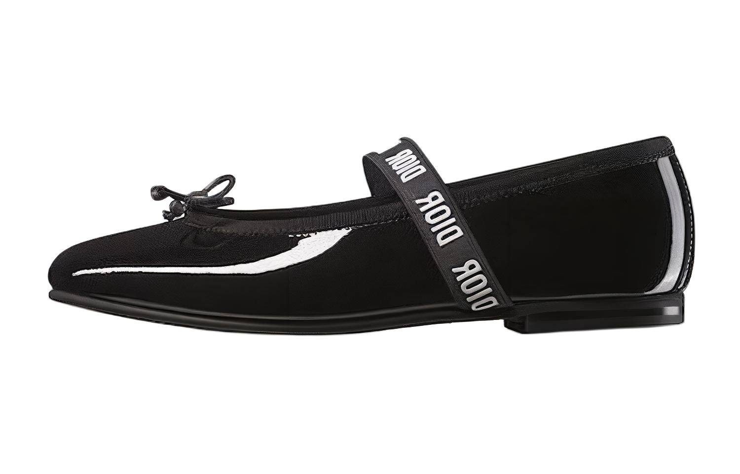 DIOR Низкие детские кожаные туфли Black Kids
DIOR Низкие детские кожаные туфли Black Kids