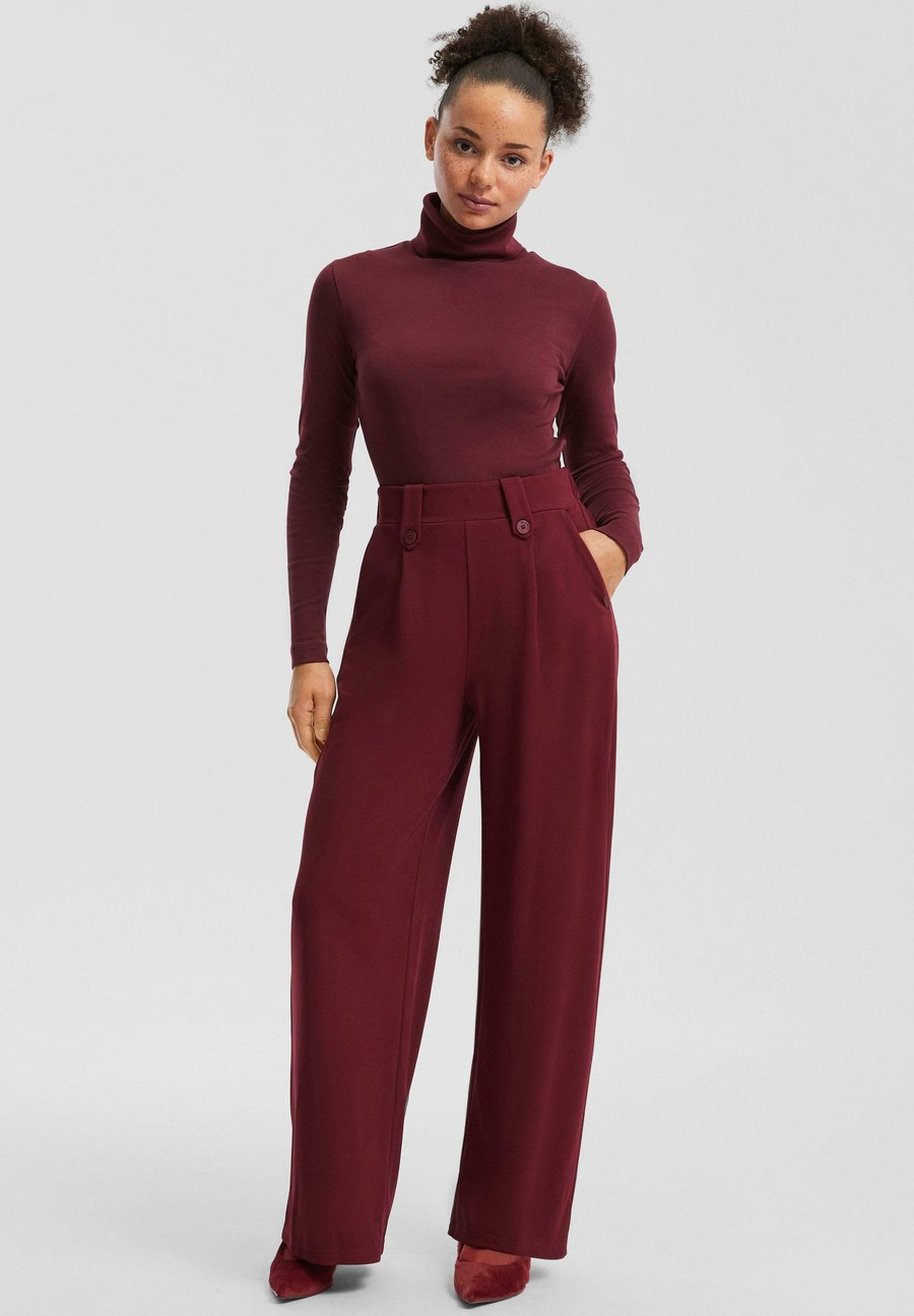 Брюки QS WIDE, Bordeaux/Dark Red
Брюки QS WIDE, Bordeaux/Dark Red