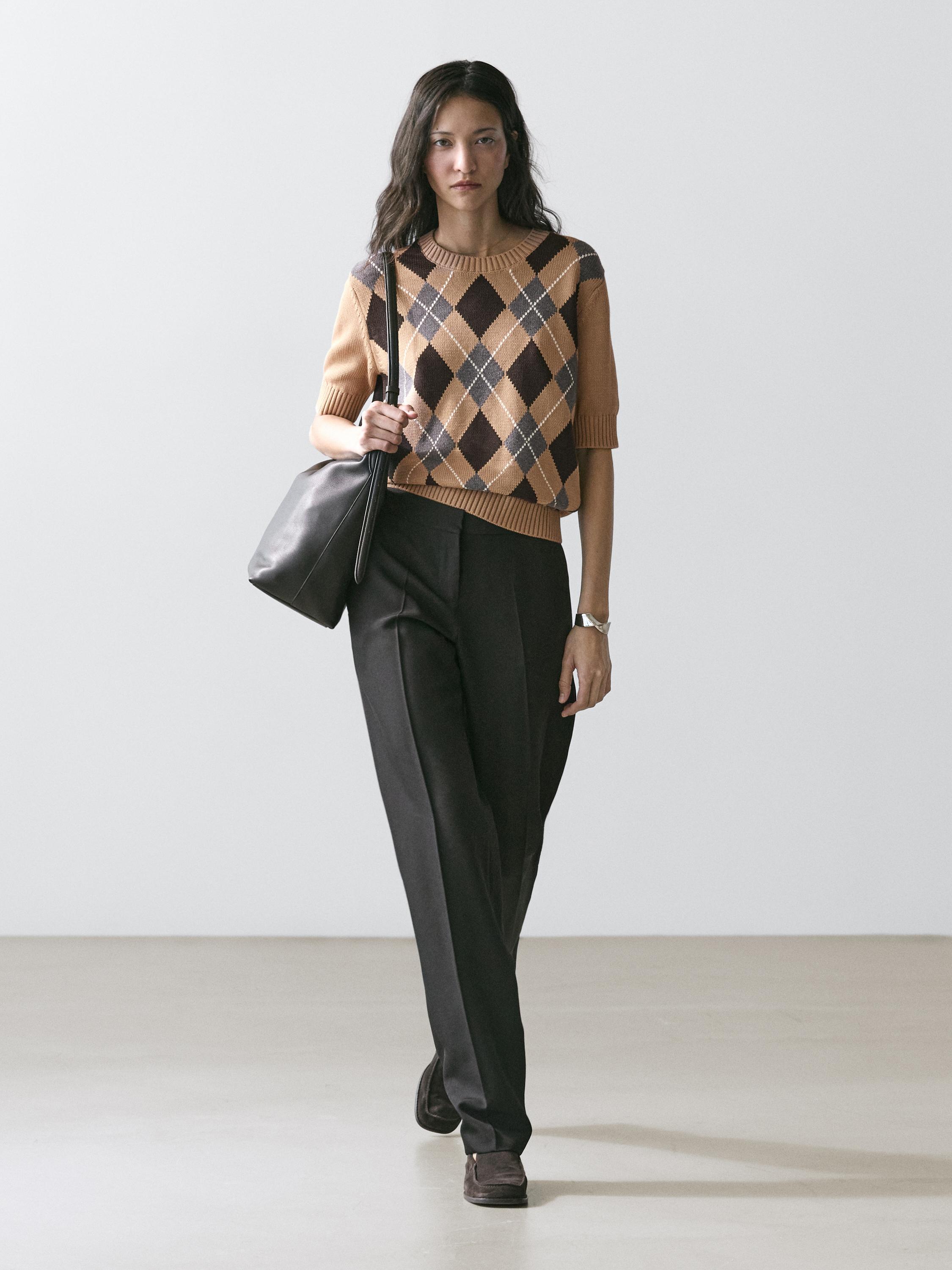 Хлопковый вязаный свитер с узором аргайл Massimo Dutti, camel
Хлопковый вязаный свитер с узором аргайл Massimo Dutti, camel